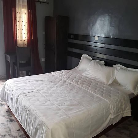 Hotel Sunrise Center Bonapriso 111 Douala Exteriér fotografie